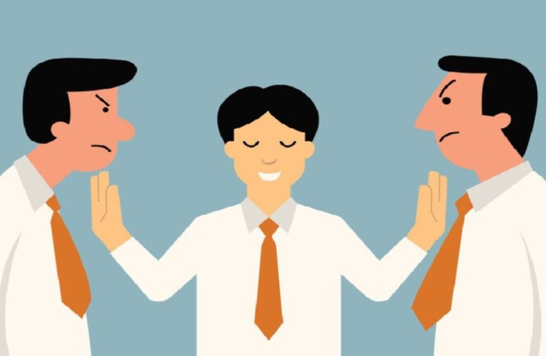 7 cách xử lý xung đột nơi công sở mà vẫn giữ hòa khí