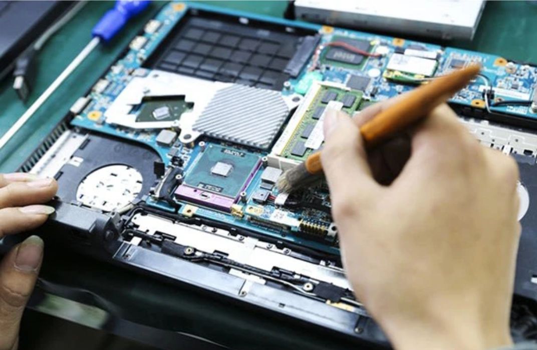 Quy trình bảo trì máy tính văn phòng: Kiểm tra từ phần cứng đến phần mềm