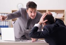 Cách ứng xử chuyên nghiệp khi bị sếp mắng, giao việc khó hoặc thiên vị Cách ứng xử chuyên nghiệp khi bị sếp mắng, giao việc khó hoặc thiên vị