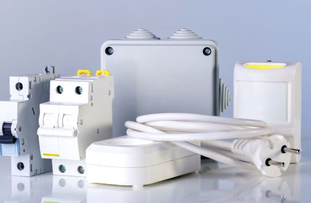 Kinh nghiệm chọn mua thiết bị điện an toàn, tiết kiệm cho mọi gia đình