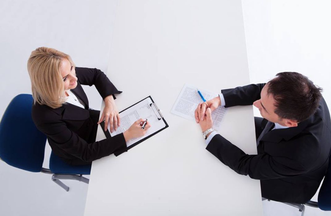 Đến muộn phỏng vấn: Cách xử lý khéo léo để không mất điểm