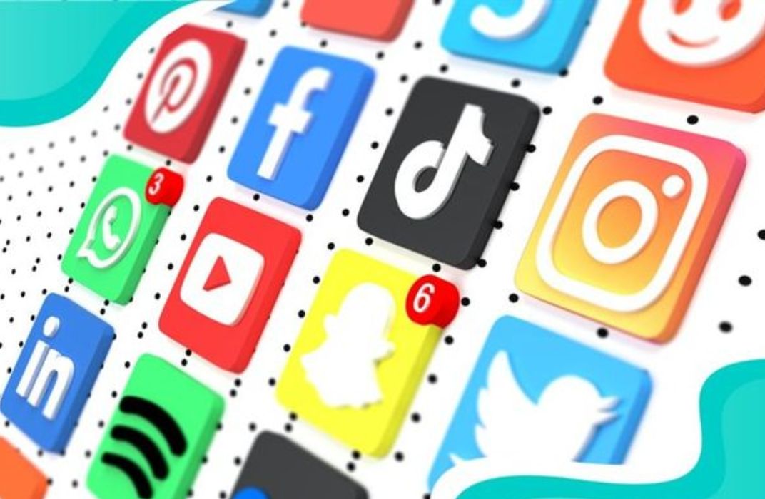 Góc nhìn khác về mạng xã hội: Chúng ta đang dùng hay bị dùng?