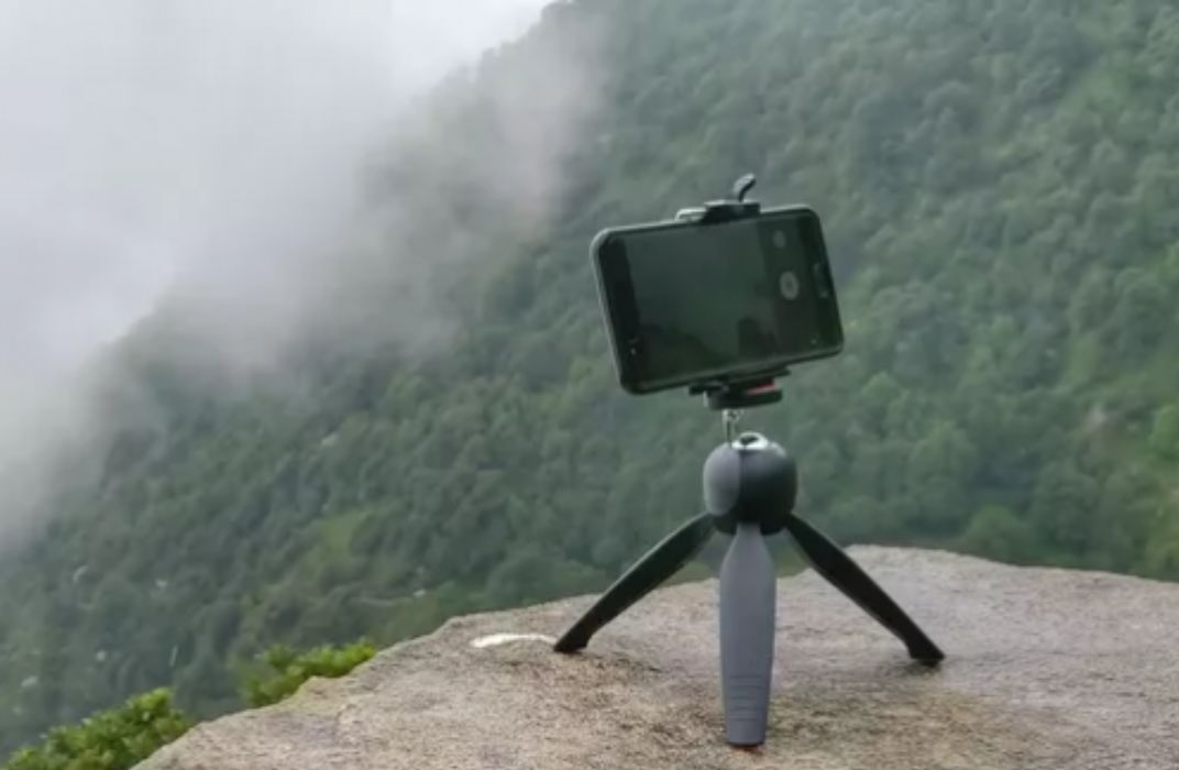 Mẹo quay video bằng điện thoại đẹp, chuyên nghiệp