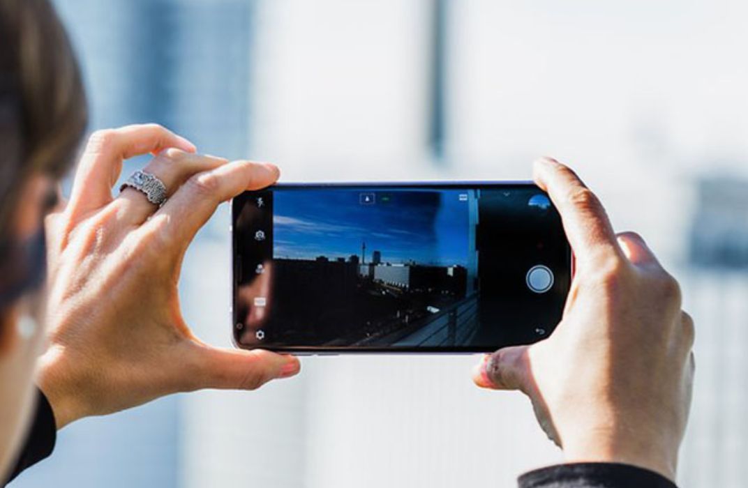 Mẹo quay video bằng điện thoại đẹp, chuyên nghiệp