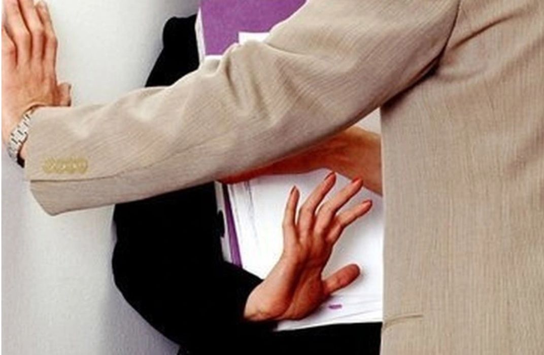 Quấy rối nơi công sở: cách lên tiếng để bảo vệ quyền lợi và danh tiếng