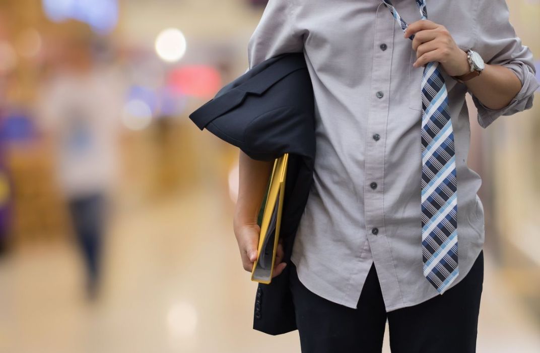 Sự nghiệp bế tắc ở tuổi 35: Giải mã nguyên nhân và xây dựng lộ trình phát triển mới